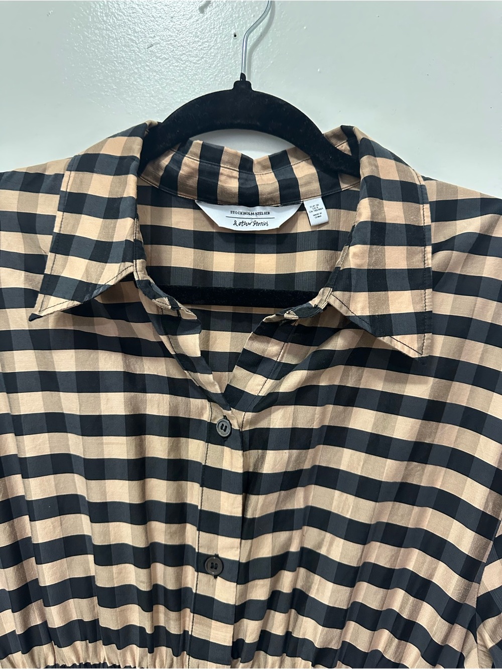 & Other Stories Black and Tan Checked Smocked Waist Midi Dress Sz 6 - Picture 7 of 7